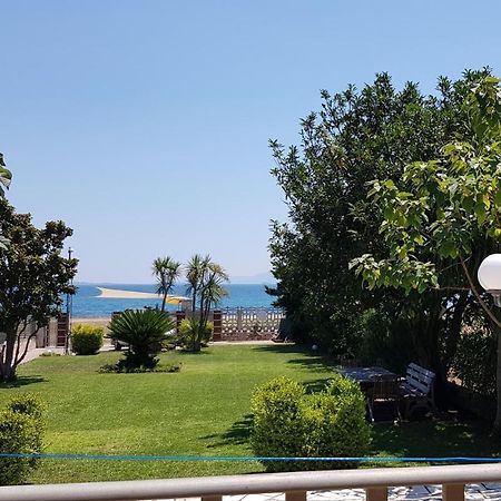 Country House By The Sea !!! Villa Karavómilosz Kültér fotó
