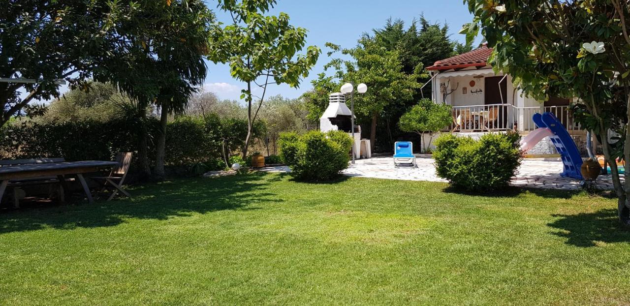 Country House By The Sea !!! Villa Karavómilosz Kültér fotó