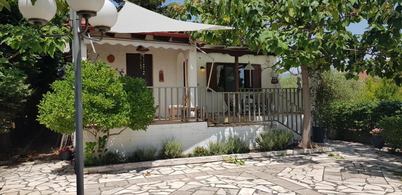 Country House By The Sea !!! Villa Karavómilosz Kültér fotó