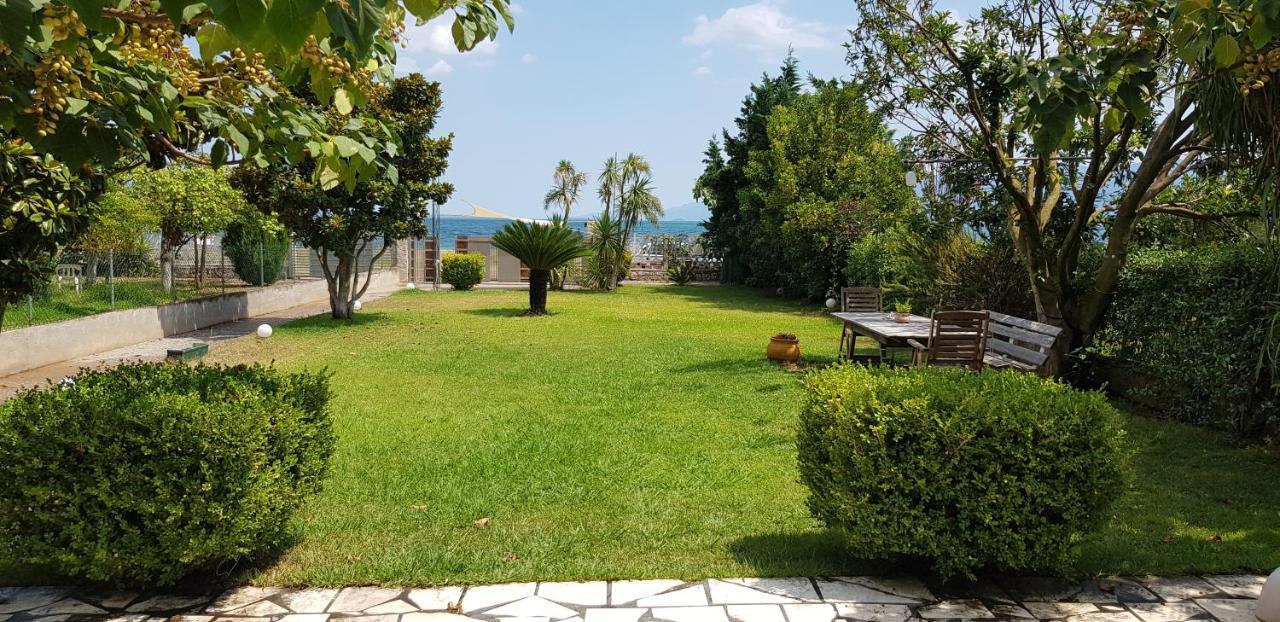 Country House By The Sea !!! Villa Karavómilosz Kültér fotó