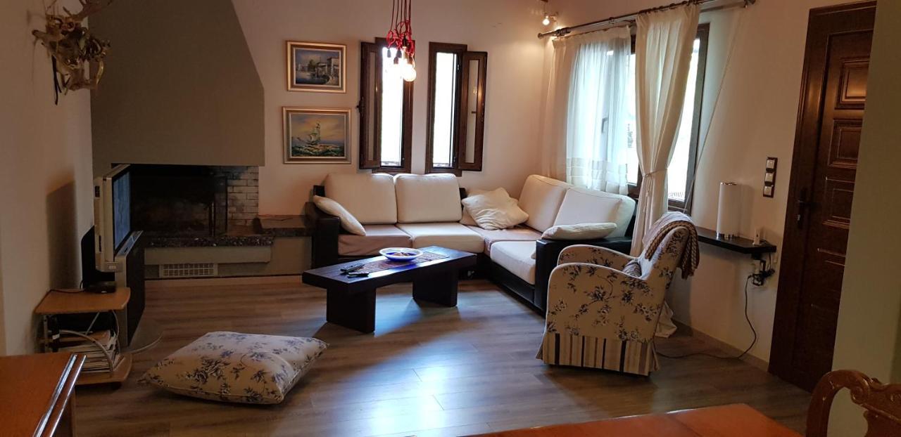 Country House By The Sea !!! Villa Karavómilosz Kültér fotó